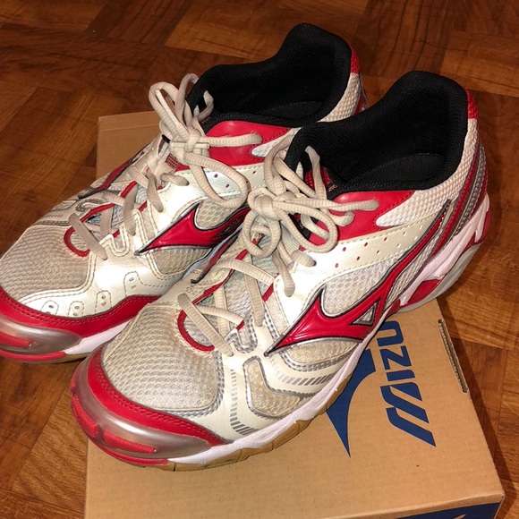 mizuno wave ascend 1 gold